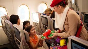 Consejos de una azafata de Emirates para viajar con niños