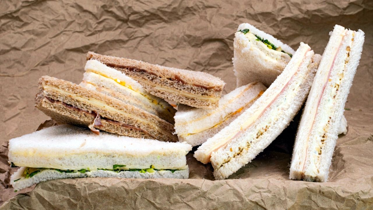 En qué se diferencian sándwiches de miga o de pan de molde | Inout Viajes