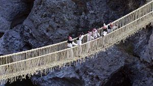 Q'eswachaka, el último puente colgante inca de Perú