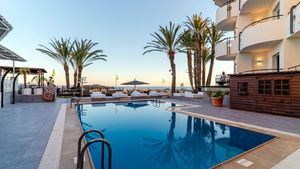 Ramada Resort by Wyndham inaugura un hotel en Puerto de Mazarrón