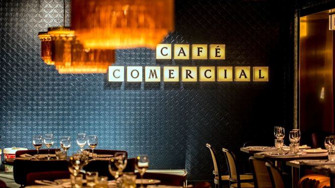 Café Comercial, la casa de todos, un viaje por las anécdotas del café con más solera de Madrid