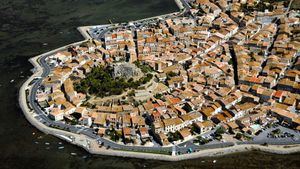 Gruissan, pueblo portuario francés, paraíso de Barbarroja