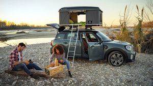 Transformar el coche para disfrutar de unas vacaciones en un camping
