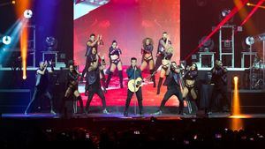 La Noche Perfecta de Luis Fonsi comienza el 7 de agosto