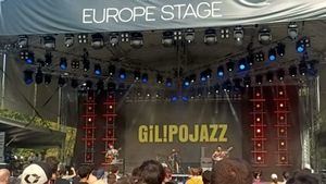 Notas Musicales: Gilipojazz en Sziget. Nuevos Conciertos de Girando por Salas