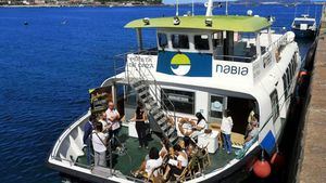 El barco de Piratas de Nabia colaboró en el rescate de un hombre en Vigo