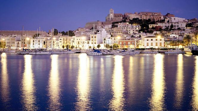 Ibiza, un destino ideal para unas vacaciones en familia