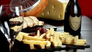 Disfrutar de una fondue suiza en España a más de 2.500 metros de altura