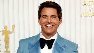 Los actores James Marsden y John Krasinski lucen relojes IWC en los Premios SAG Awards