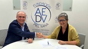 La Feria del Libro de Madrid firma un acuerdo con la Fundación Piel Sana de la AEDV