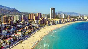 Madrid y Benidorm, los destinos nacionales más buscados por los españoles para Semana Santa