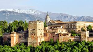 Nhue, tu mejor aliado para conocer Granada