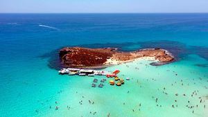 Agia Napa Nisi Beach. Chipre
