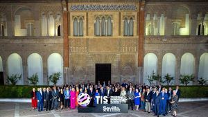 Sevilla recibió a más de 30 delegaciones internacionales que participan en la TIS2023