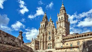 300.000 euros más para seguridad y control de accesos en la Catedral de Santiago