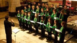 Navidad en la Cuesta de Moyano con el primer concierto gratuito a cargo del Coro Esperanto