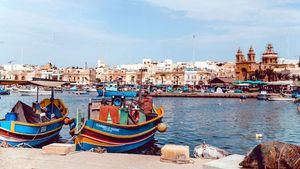 Los emblemáticos barcos de pesca Luzzus, testigos de la rica historia y cultura de Malta