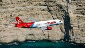 KM Malta Airlines cumple la normativa europea sobre personas con movilidad reducida