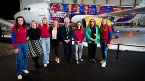 Vueling y el FC Barcelona presentan el nuevo avión del Barça Femenino
