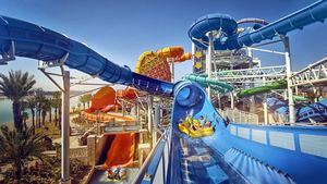 Emirates regala un día de diversión en el parque acuático Aquaventure de Dubái