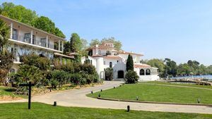 Castillo de Brindos: para un retiro wellness de deporte, armonía o detox
