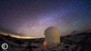 Los mejores destinos del mundo para contemplar lluvias de estrellas este verano