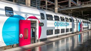 OUIGO estrena el otoño con sus Pink Days