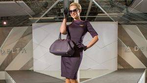 La aerolínea Delta presenta sus nuevos uniformes diseñados por Zac Posen