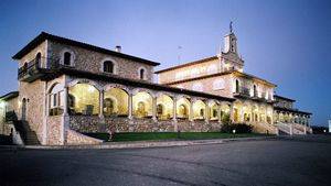 Bodegas Arzuaga Navarro, Naturaleza y Enoturismo