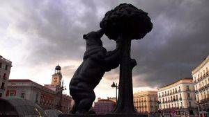 El ‘Oso y el Madroño’ cumple 50 años presidiendo la Puerta del Sol de Madrid