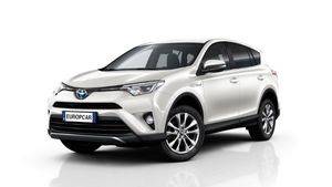 Europcar incorpora a su flota, durante 2017, el nuevo Toyota RAV4 hybrid 4x4