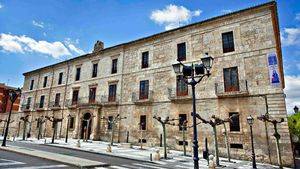 Palencia exhibe su legado patrimonial, histórico y artístico a través de rutas teatralizadas