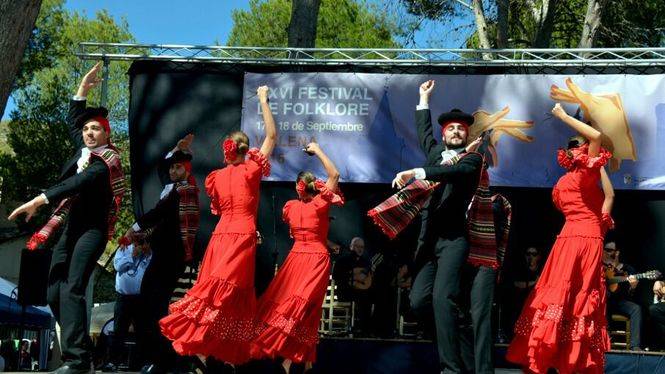 El Festival Folklore de Villena celebra su XXVII Edición