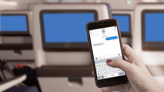 Delta, primera línea área estadounidense en ofrecer mensajería móvil gratuita a bordo