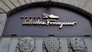 El Museo Salvatore Ferragamo abre una nueva exposición al público: 1927, la vuelta a Italia