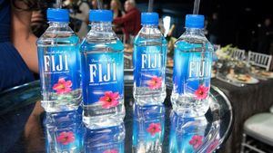 El Agua FIJI se diferencia de otros tipos de agua por su particular origen