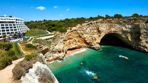 Nueva ruta por los acantilados del Algarve: una apuesta por el turismo activo