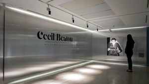 Cecil Beaton, el fotógrafo de la fama, en la Fundación Canal