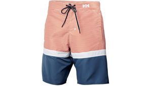 Disfruta de los largos días de Sol en la playa con Helly Hansen