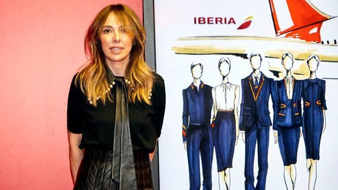 Iberia elige a Teresa Helbig para diseñar sus nuevos uniformes