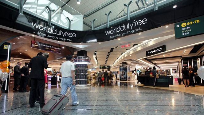 ¿Comprar en un Duty Free o por Internet?