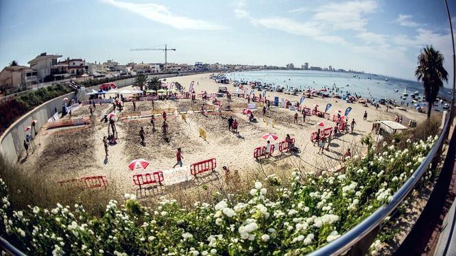 La playa de Levante de Cabo de Palos, escenario del Mastervoley - UPCT La Manga