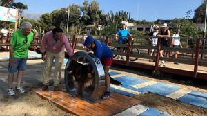 El Ayuntamiento de Marbella amplía el equipamiento de las playas caninas