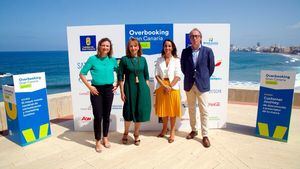 Presentación OVB Gran Canaria Izqda a derecha, Vanessa Morales (22grados) Inés Jiménez, Mariluz Fraile (Satocan) y Fernando Canela (IberiaExpress)