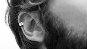 Ear cuff sencillo. Plata. P.V.P. 44,00€