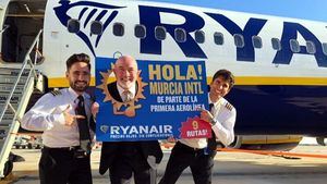 Ryanair, primera aerolínea en aterrizar en el nuevo aeropuerto internacional de Murcia