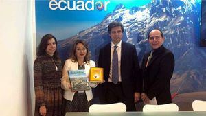 Ostelea firma un convenio de colaboración con el Ministerio de Turismo de Ecuador en FITUR