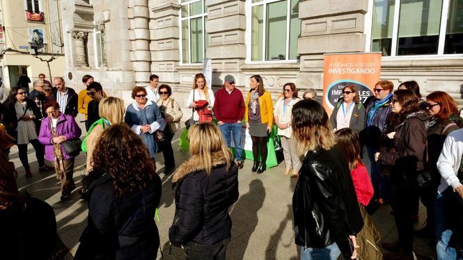 Igual ensalza la labor de los guías oficiales de turismo y su compromiso con la sociedad