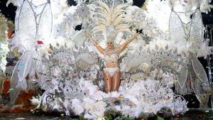 Arranca el Carnaval en Cartagena entre máscaras, disfraces y mucho humor