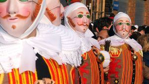 Los Gilles, protagonistas de uno de los carnavales más curiosos de Europa